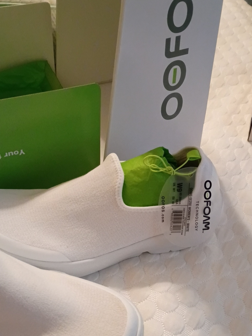 OOFOS White Slip-On Knit Loafer